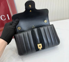 Load image into Gallery viewer, Marmont Small Shoulder Bag
