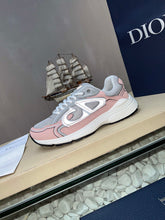 Load image into Gallery viewer, B30 Trainers
