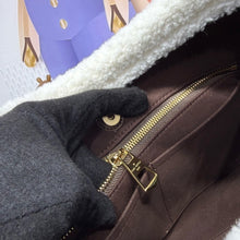 Load image into Gallery viewer, Carryall PM
