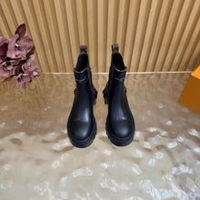 Load image into Gallery viewer, Leather Boots
