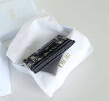 Load image into Gallery viewer, Leather Card Holder
