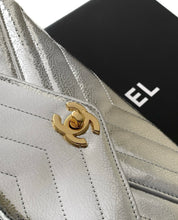 Load image into Gallery viewer, Lambskin Clutch
