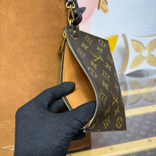 Load image into Gallery viewer, Low Key Hobo
