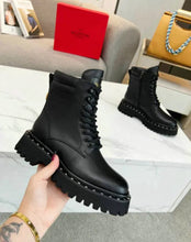 Load image into Gallery viewer, Rockstud Boots
