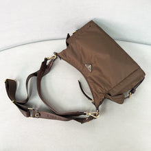 Load image into Gallery viewer, Explore Satchel
