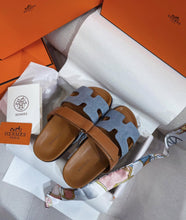 Load image into Gallery viewer, Chypre Sandals
