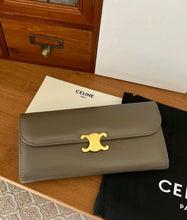 Load image into Gallery viewer, Triomphe Purse
