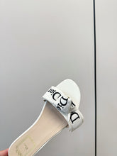 Load image into Gallery viewer, Cotton Sandals
