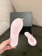 Load image into Gallery viewer, CC Sandals
