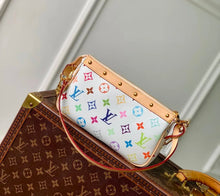 Load image into Gallery viewer, Pochette Accessories
