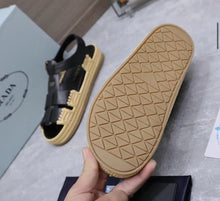 Load image into Gallery viewer, Leather Sandals
