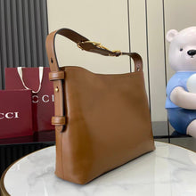 Load image into Gallery viewer, Beatrix Tote
