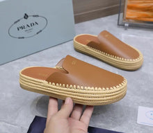 Load image into Gallery viewer, Leather Mules
