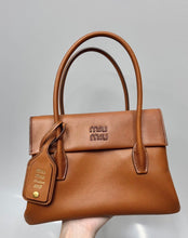Load image into Gallery viewer, Solitaire Bag
