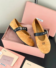 Load image into Gallery viewer, Suede Pumps
