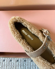 Load image into Gallery viewer, Shearling Ballerinas
