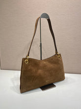 Load image into Gallery viewer, Etude Shoulder Bag
