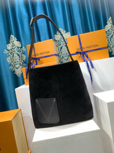 Load image into Gallery viewer, Verso
