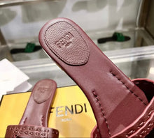 Load image into Gallery viewer, Baguette Sandals
