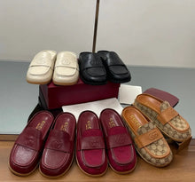 Load image into Gallery viewer, Leather Slippers
