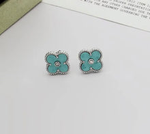 Load image into Gallery viewer, Alhambra Earrings
