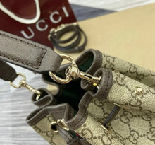 Load image into Gallery viewer, Ophidia Bucket Bag

