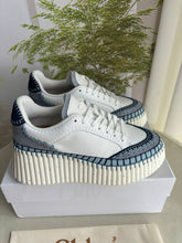 Load image into Gallery viewer, Nama Sneakers
