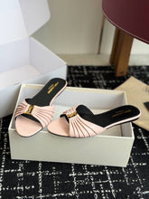 Load image into Gallery viewer, Leather Sandals
