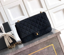 Load image into Gallery viewer, Suede Flap Bag
