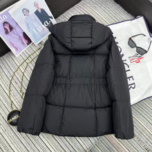 Load image into Gallery viewer, Agneux Jacket
