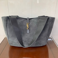 Load image into Gallery viewer, Bea Tote
