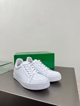Load image into Gallery viewer, Leather Trainers
