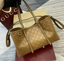 Load image into Gallery viewer, GG Shopping Bag
