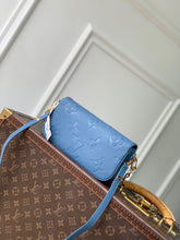 Load image into Gallery viewer, Ivy Chain Bag
