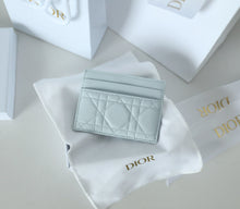 Load image into Gallery viewer, Leather Card Holder
