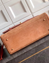 Load image into Gallery viewer, Boston Bag
