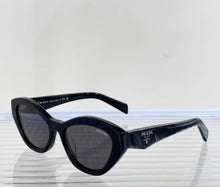 Load image into Gallery viewer, Logo Sunglasses

