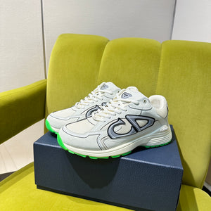 B30 Trainers