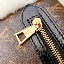 Load image into Gallery viewer, Teddy Mitt Bag
