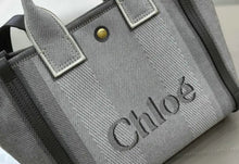 Load image into Gallery viewer, Carry Tote

