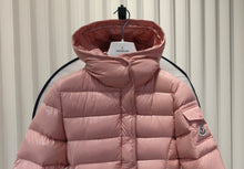 Load image into Gallery viewer, Baranfe Jacket
