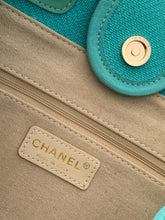 Load image into Gallery viewer, Deauville Tote

