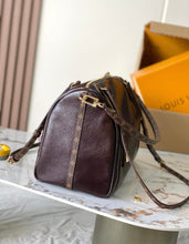 Load image into Gallery viewer, Express Large Bag
