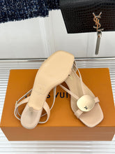 Load image into Gallery viewer, Treasure Sandals
