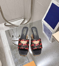 Load image into Gallery viewer, Cherry Mules
