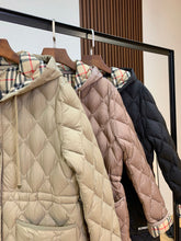 Load image into Gallery viewer, Quilted Jacket
