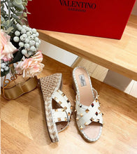 Load image into Gallery viewer, Studded Wedges
