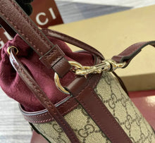 Load image into Gallery viewer, Ophidia Bucket Bag
