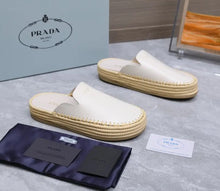 Load image into Gallery viewer, Leather Mules
