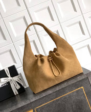 Load image into Gallery viewer, 26 Hobo
